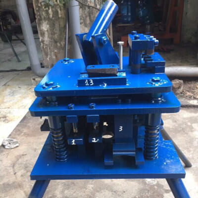 Máy đột dập nhôm đa năng 17 dao