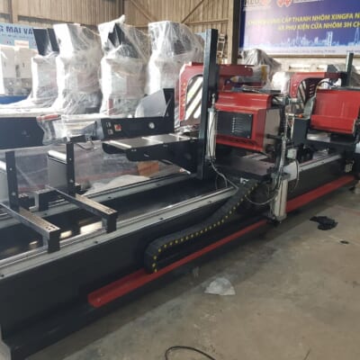 Máy cắt nhôm hai đầu 09X