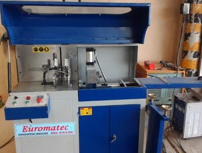 Máy cắt ke Cnc