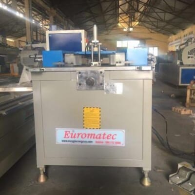 Máy ép góc bằng hơi