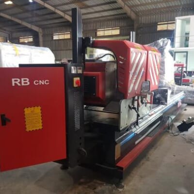 Máy cắt nhôm hai đầu 09X